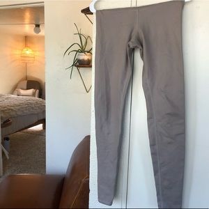 Alo Gravel Airlift Legging (XS)